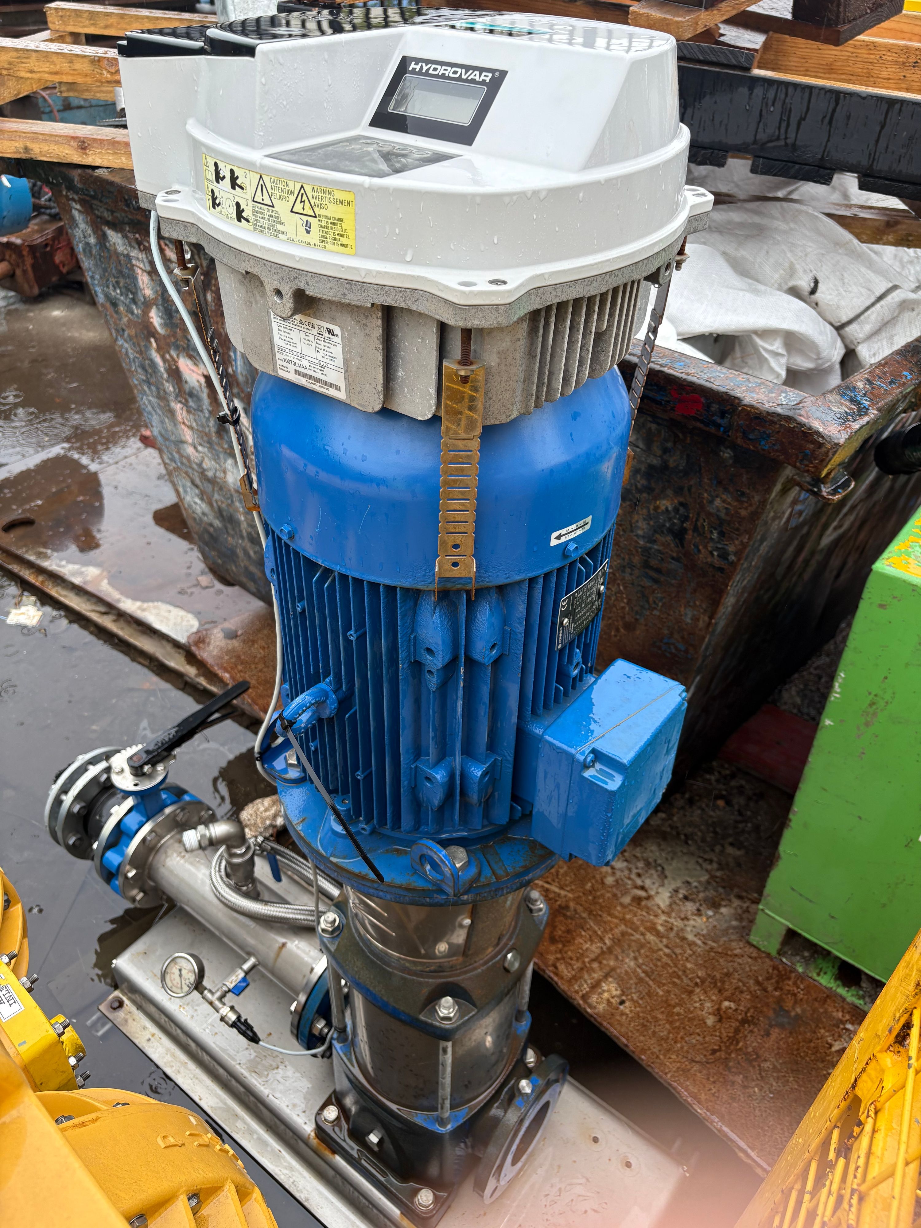Booster pump skid, pressure controlled